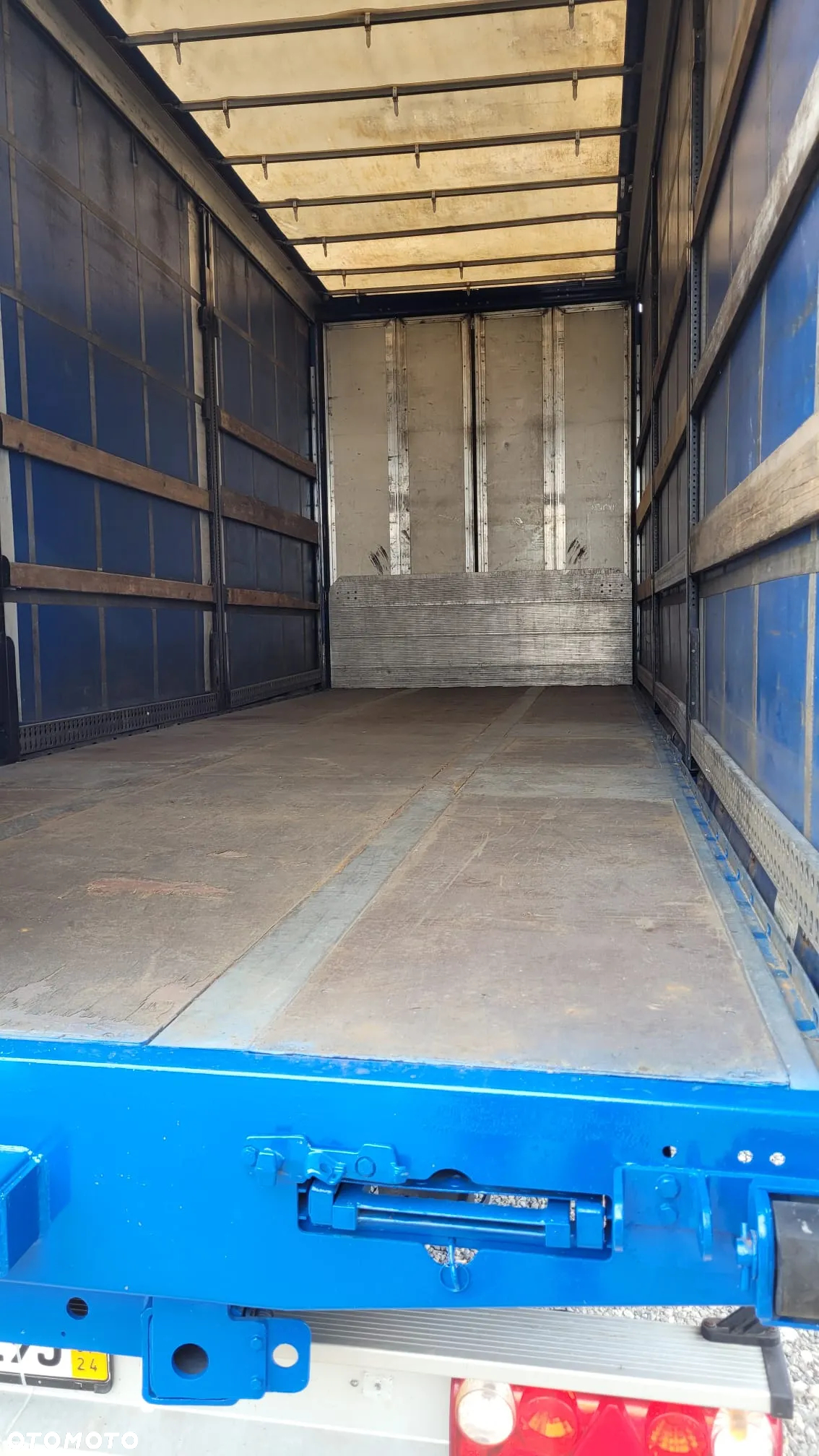 Schmitz Cargobull RUFA Tandem jumbo przejazd 7,7 przestrzenna - 5