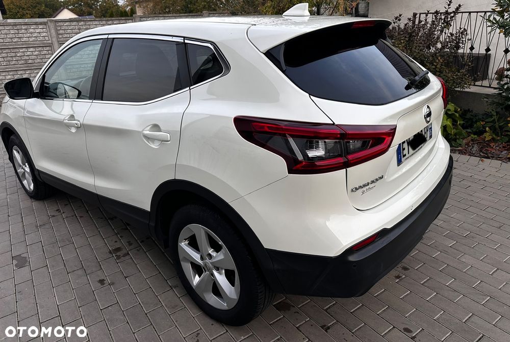 Nissan Qashqai 1.6 DCi Xtronic N-Connecta - 17