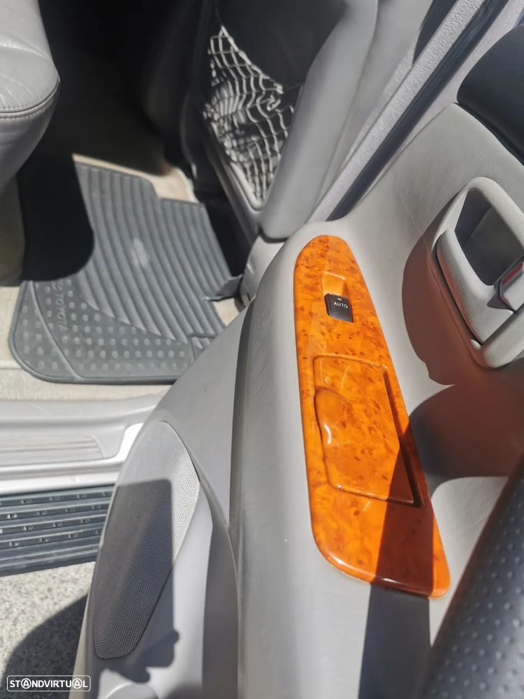 Toyota Land Cruiser - 9