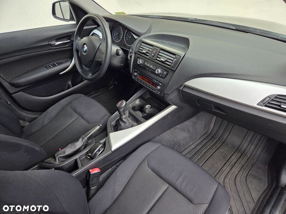 BMW Seria 1 - 10
