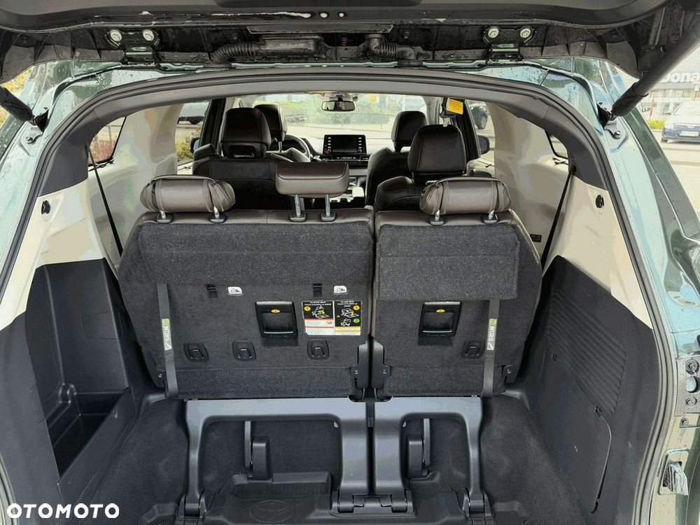 Toyota Sienna - 20