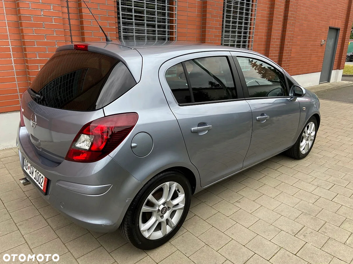 Opel Corsa 1.4 16V Catch me - 11