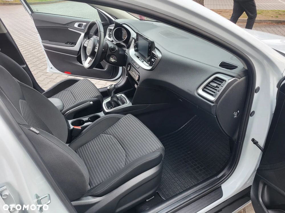 Kia XCeed 1.0 T-GDI M - 12