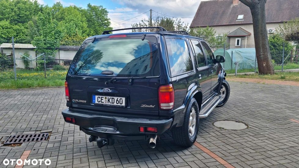 Ford Explorer - 9