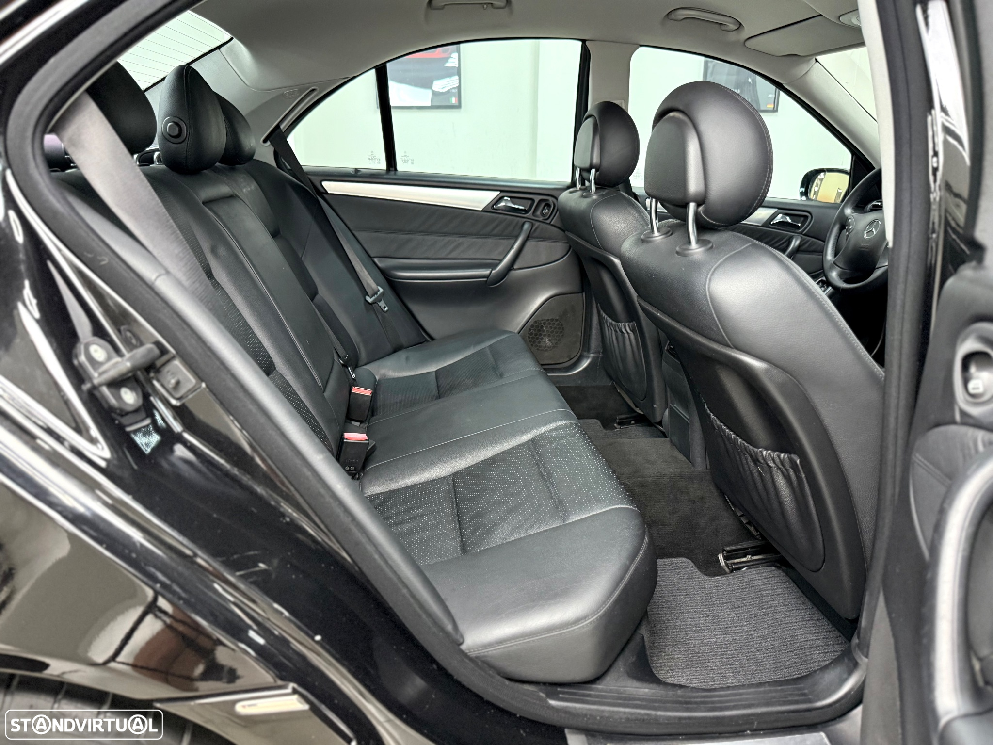 Mercedes-Benz C 230 K Avantgarde Aut. - 19