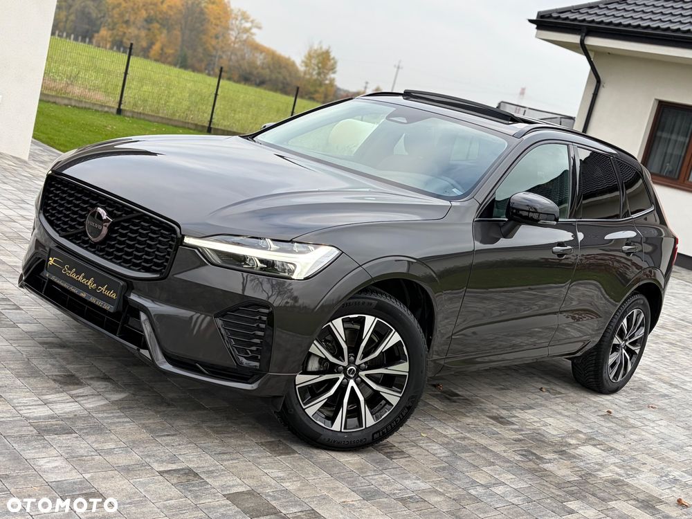 Volvo XC 60 B4 D AWD Plus Dark - 4