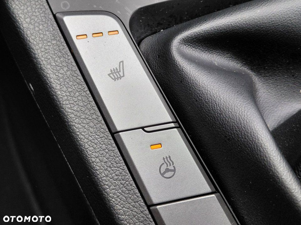 Hyundai Elantra - 30