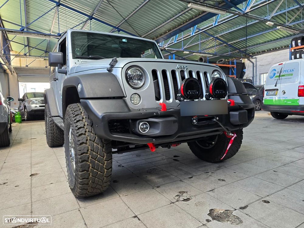 Jeep Wrangler - 10