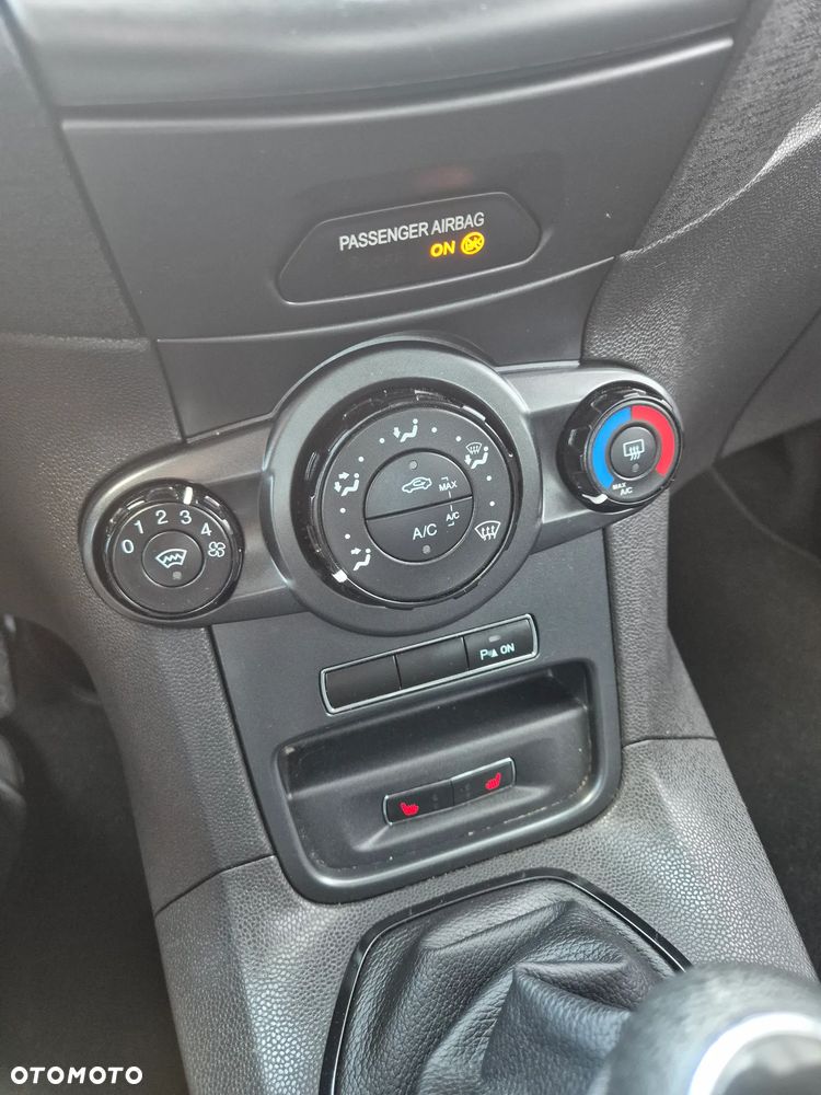 Ford Fiesta 1.25 Titanium X - 18