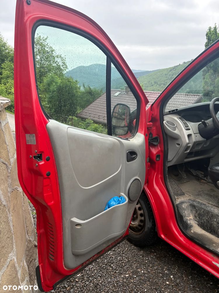 Opel Vivaro - 8