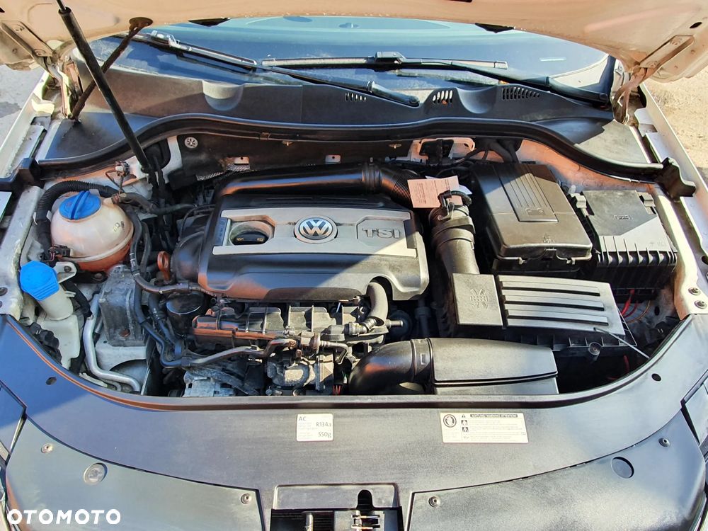 Volkswagen Passat 1.8 TSI DSG Comfortline - 21