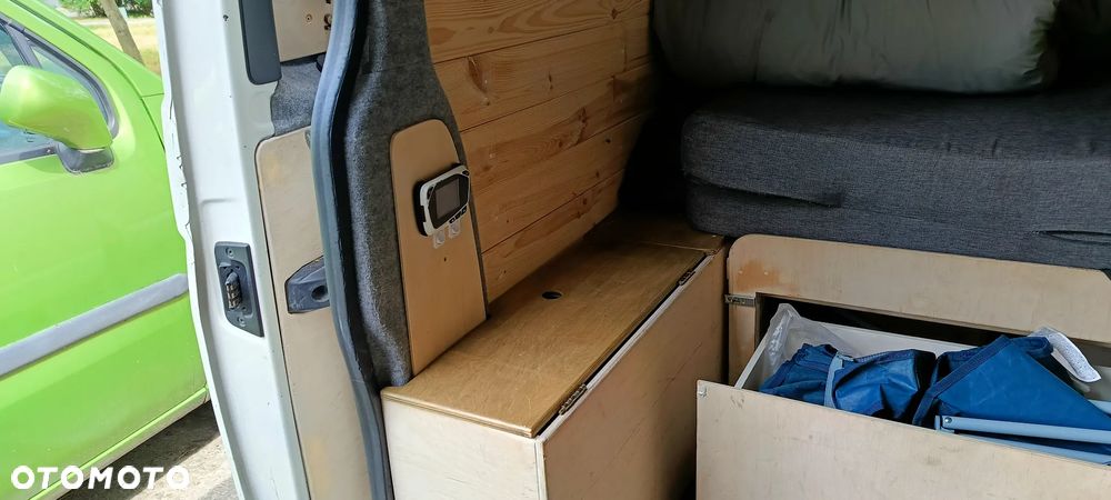 Volkswagen Transporter - 8