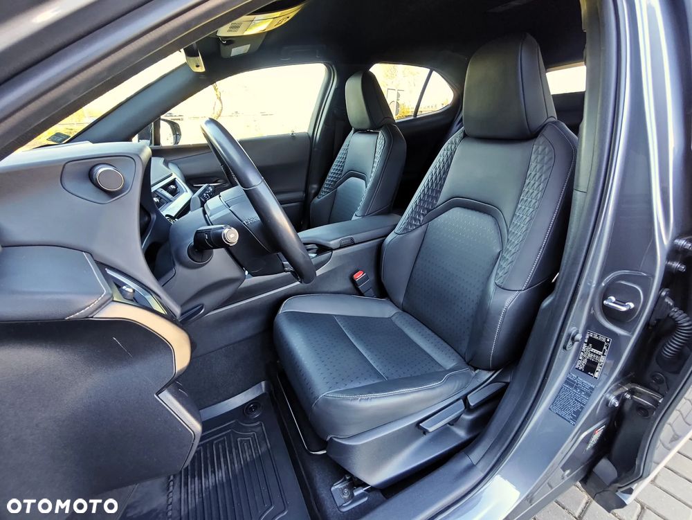 Lexus UX 200 GPF F Impression 2WD - 11
