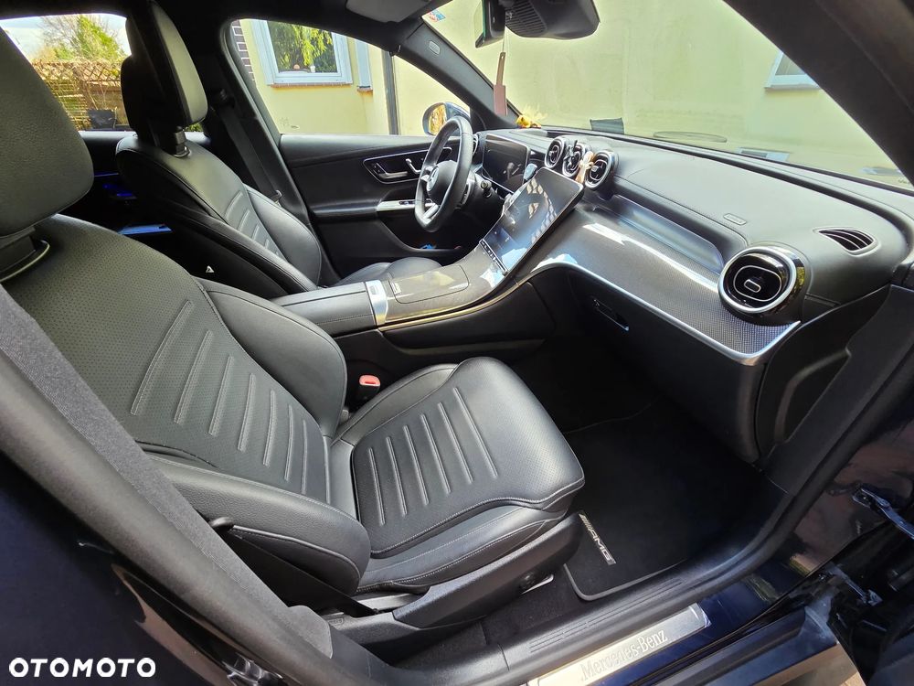 Mercedes-Benz GLC - 12