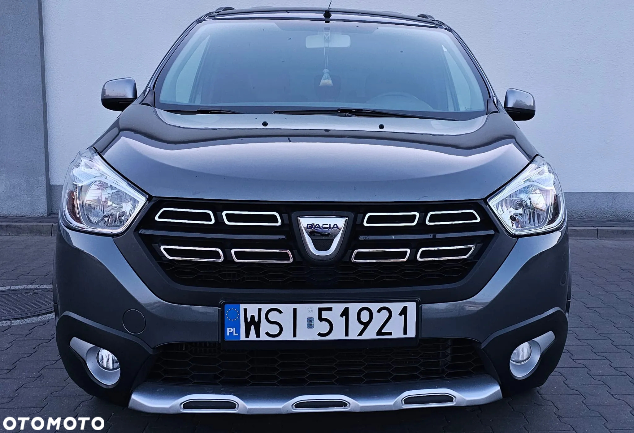 Dacia Lodgy dCi 110 Stepway - 13