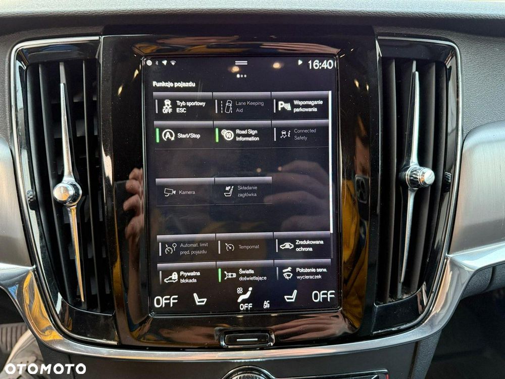 Volvo V90 T5 Momentum - 23