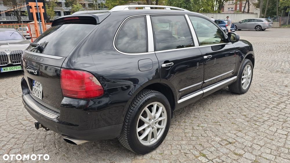 Porsche Cayenne - 5