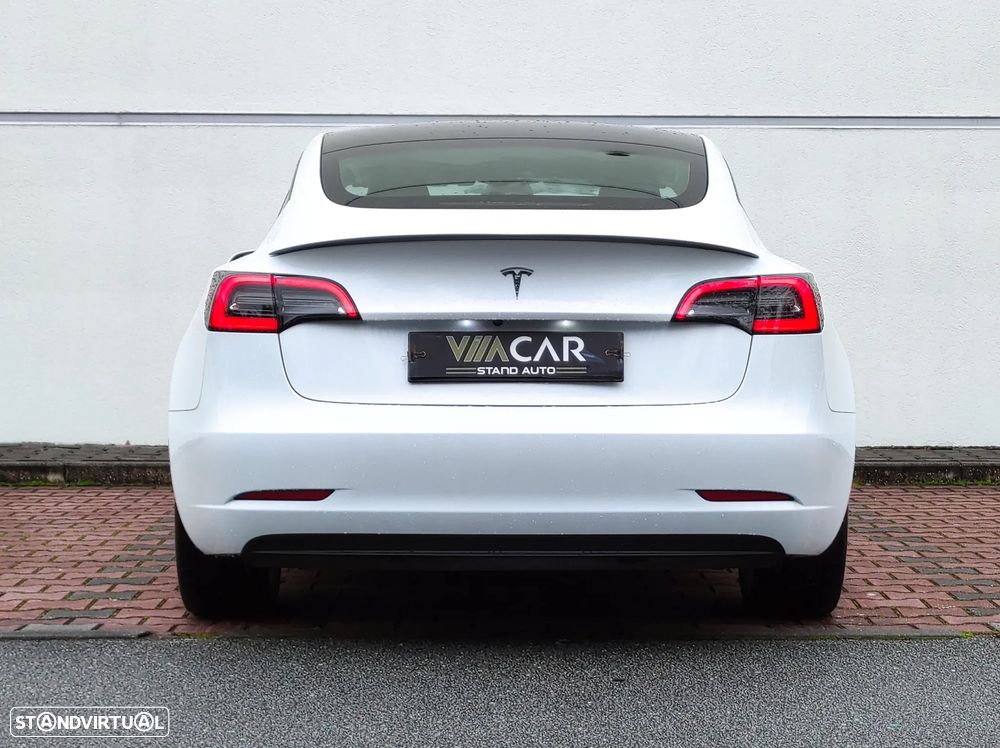 Tesla Model 3 Standard Range Plus RWD - 3