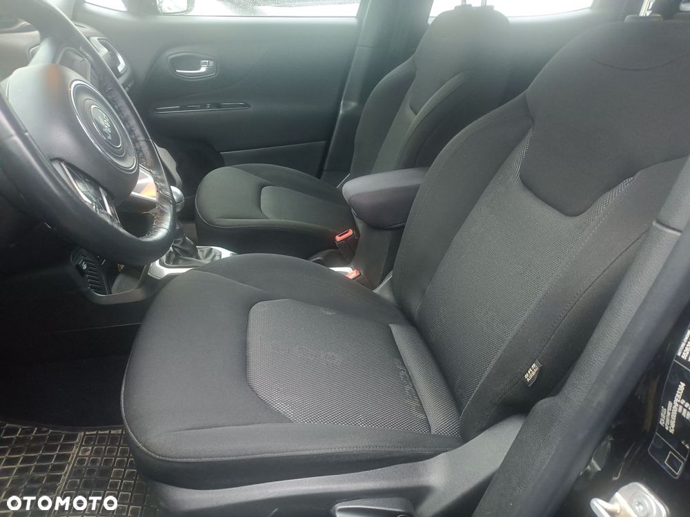 Jeep Renegade 1.6 E-TorQ Sport FWD - 6