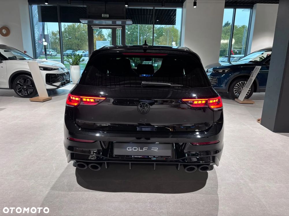 Volkswagen Golf - 5