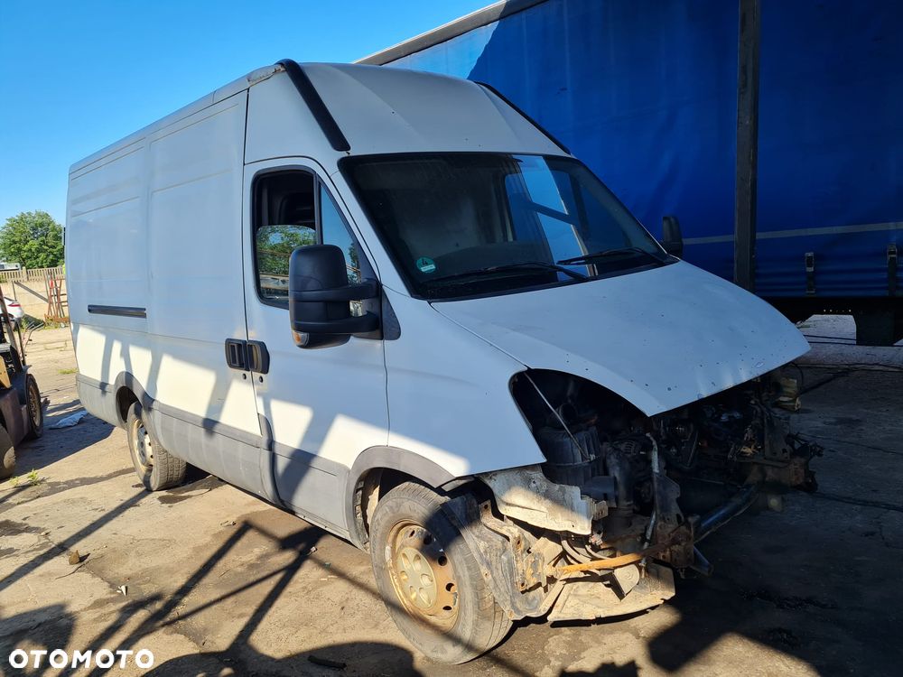 Iveco Daily IV blaszak przekładka pas przedni drzwi zderzak koła most wał maska lusterko karoseria części - 1