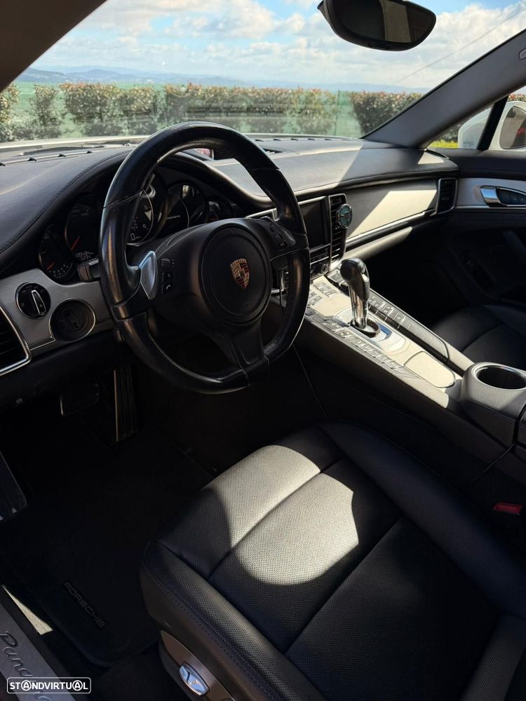 Porsche Panamera - 14