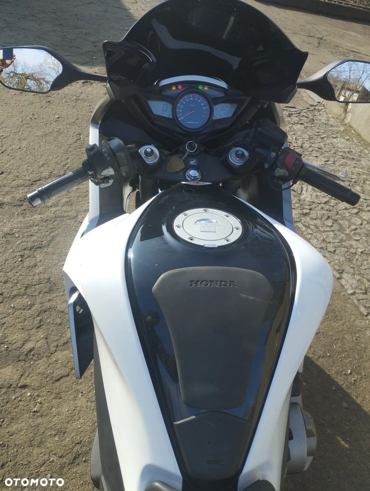 Honda VFR - 8