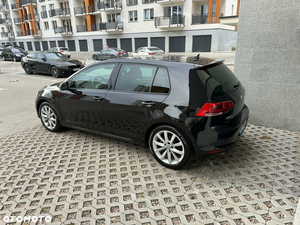Volkswagen Golf - 4