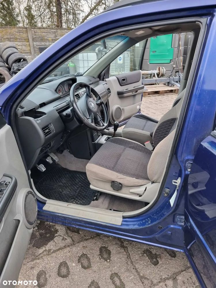 Nissan X-Trail 2.5 Elegance - 19