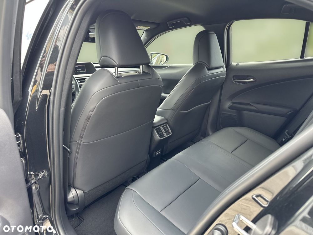 Lexus UX 250h GPF F Impression 2WD - 12