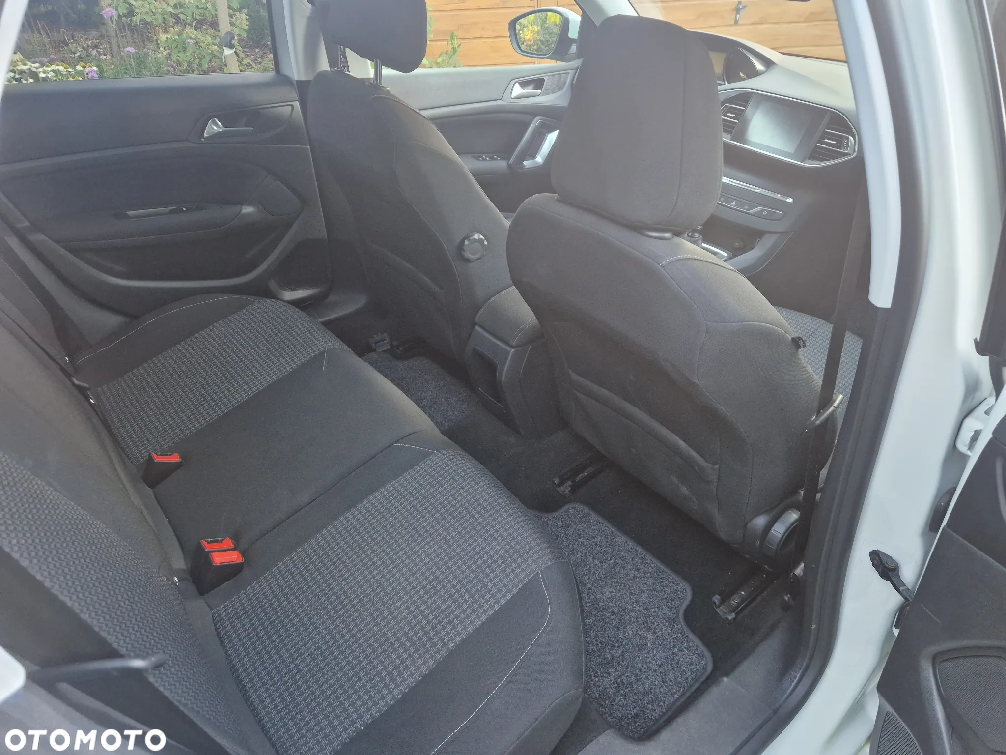 Peugeot 308 SW BlueHDi 120 Stop & Start Active - 34