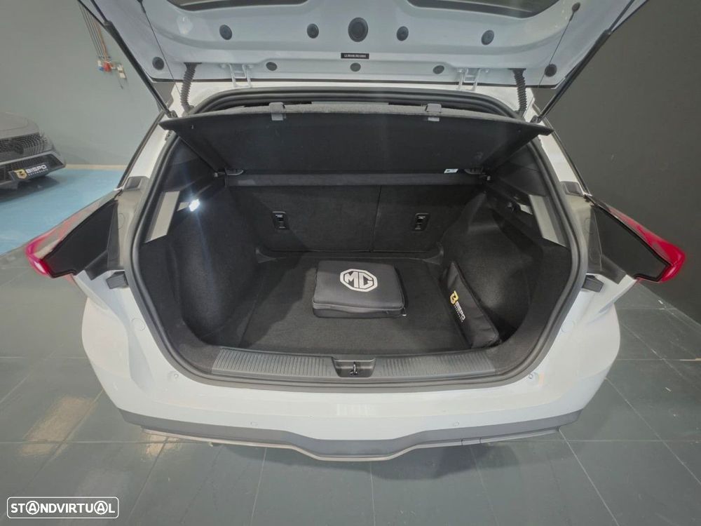 MG MG4 51 kWh Standard - 18