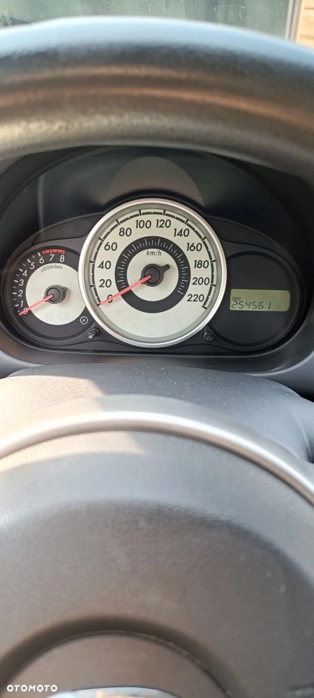 Mazda 2 - 7