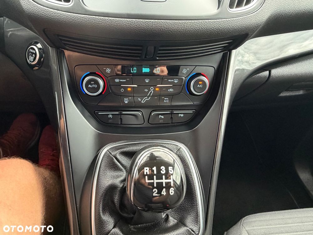 Ford C-MAX 1.5 TDCi Start-Stop-System Titanium - 30