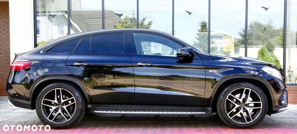 Mercedes-Benz GLE AMG 43 4Matic 9G-TRONIC AMG Line - 25