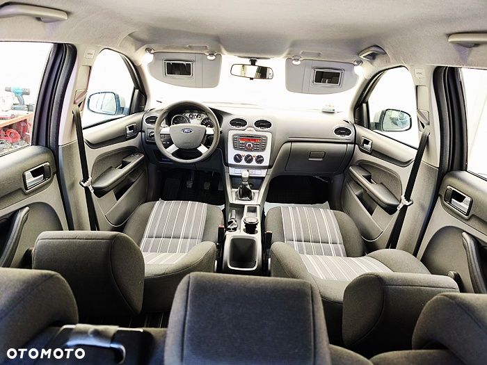 Ford Focus - 41