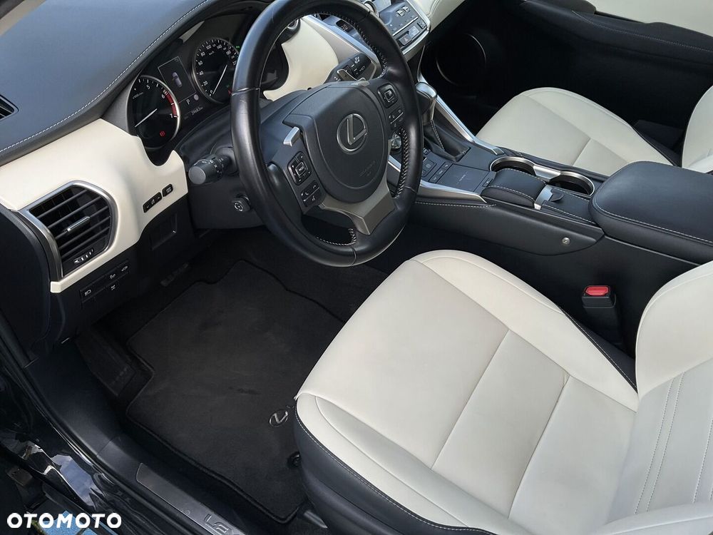 Lexus NX 300 F Impression AWD - 22