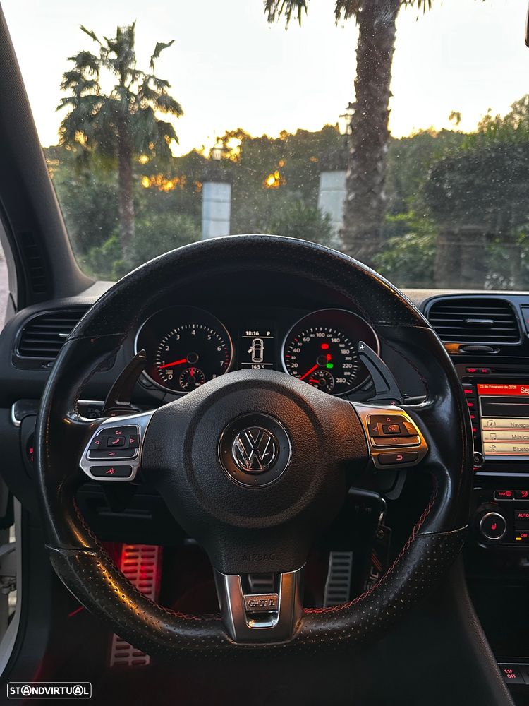 VW Golf 2.0 GTI DSG - 10