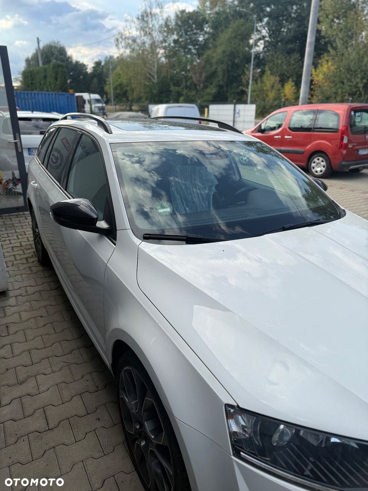Skoda Octavia 2.0 TDI DSG RS - 4