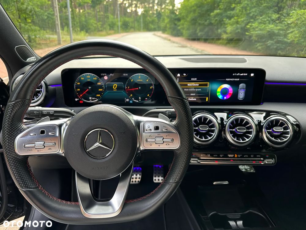 Mercedes-Benz Klasa A 220 d 4-Matic AMG Line 8G-DCT - 9