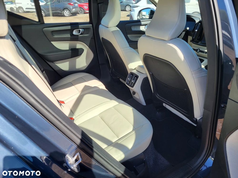 Volvo XC 40 T3 Geartronic Inscription - 33
