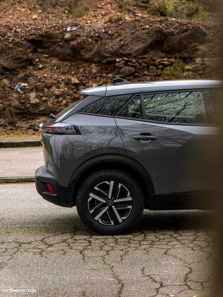 Peugeot e-2008 54 kWh Active - 18