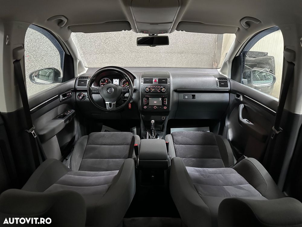 Volkswagen Touran - 6