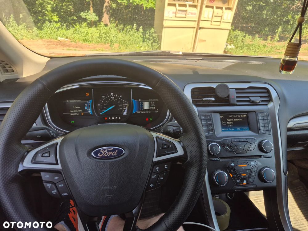 Ford Fusion - 6