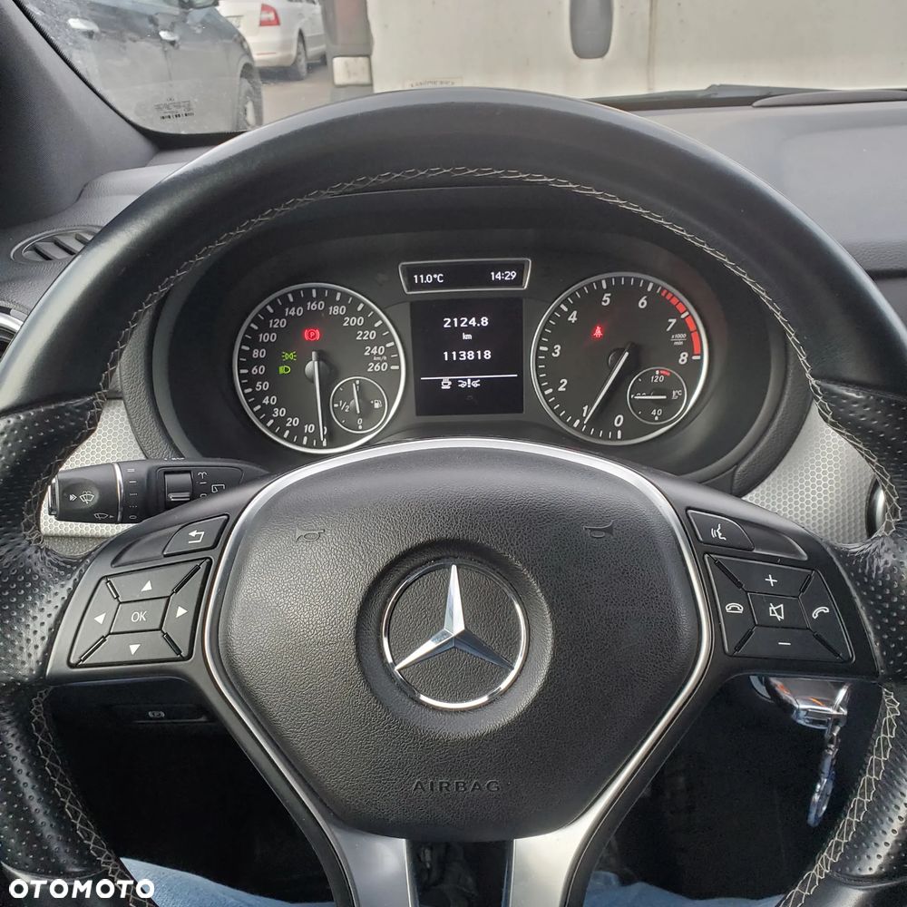 Mercedes-Benz Klasa B 180 - 11