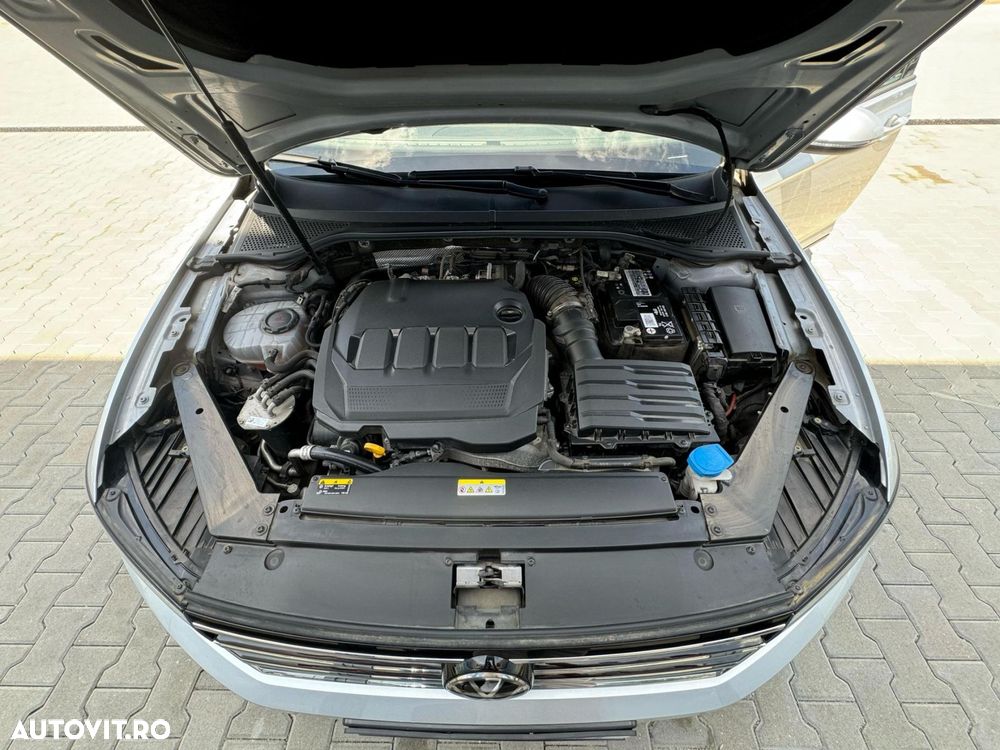 Volkswagen Passat 2.0 TDI DSG Advance - 36