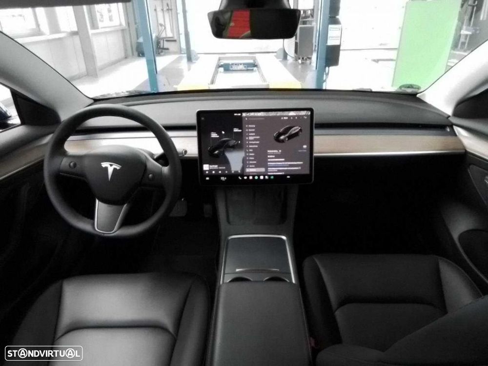 Tesla Model 3 RWD RWD - 4