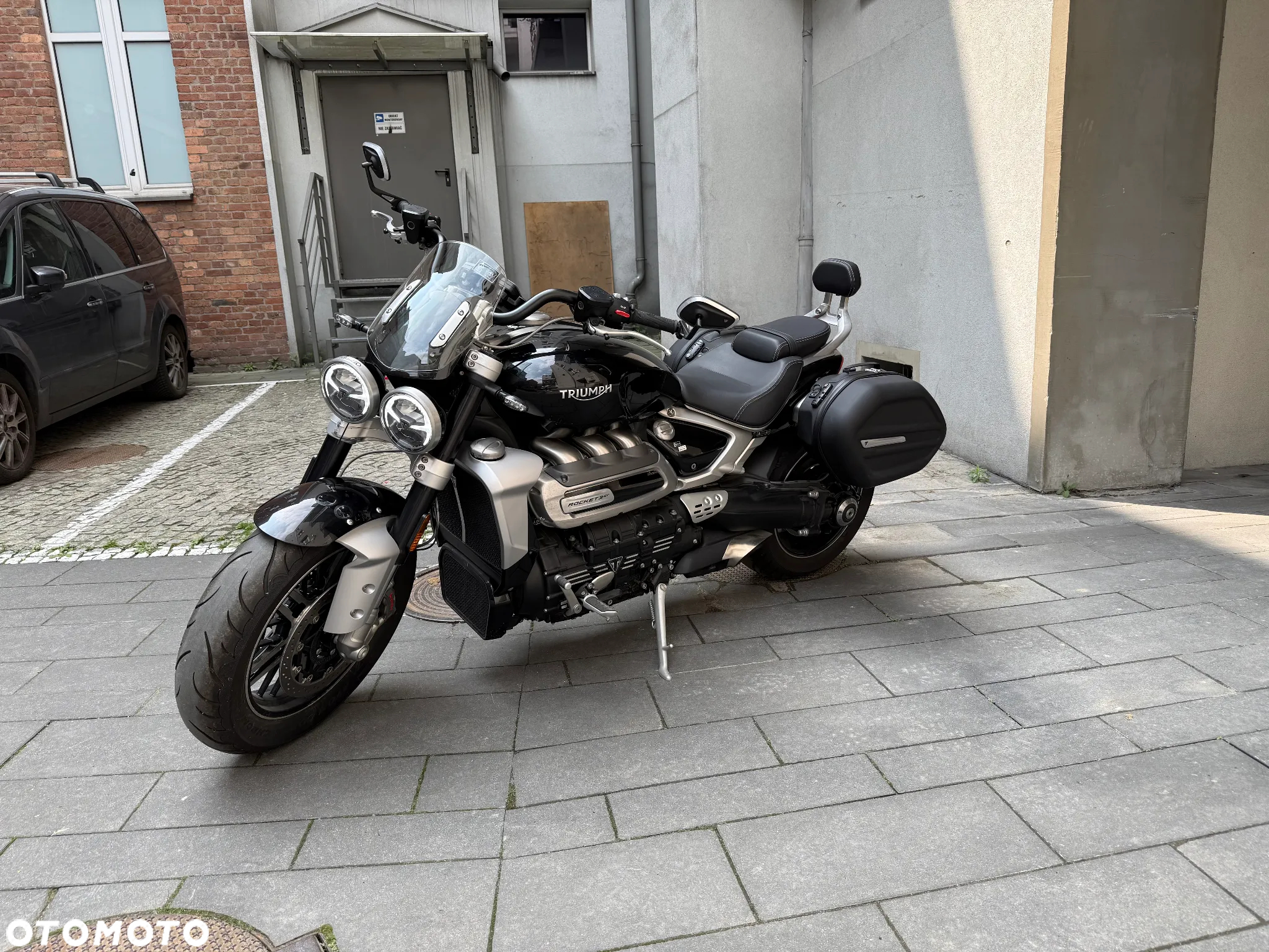 Triumph Rocket - 4