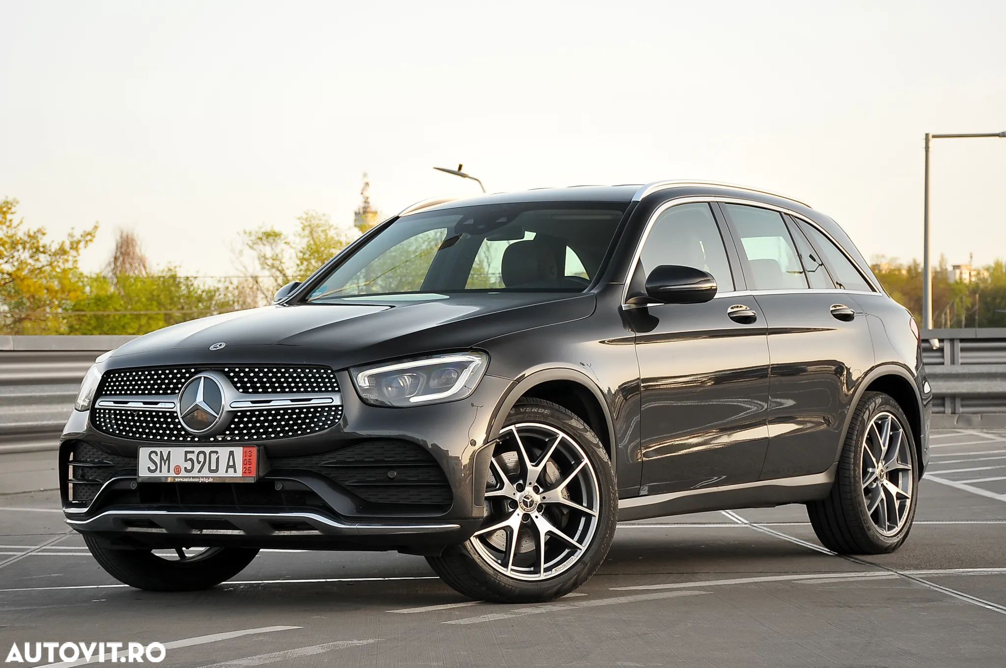 Mercedes-Benz GLC 300 d 4Matic 9G-TRONIC AMG Line Plus - 1