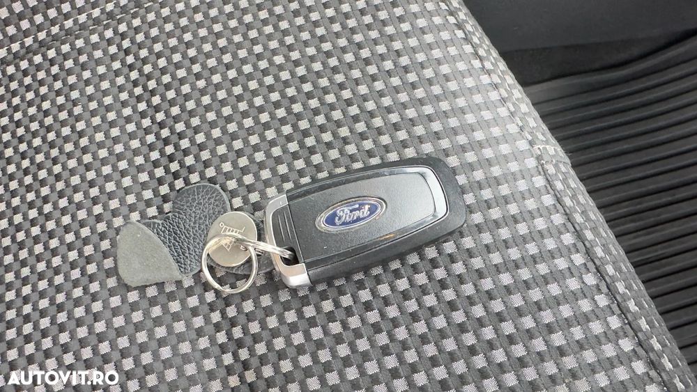 Ford EcoSport 1.0 EcoBoost Titanium - 19